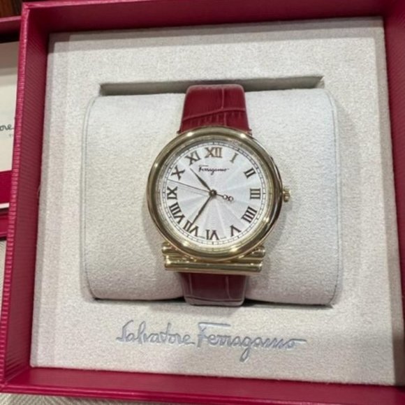 Salvatore Ferragamo Ladies Watch - Excellent Condition main image 8